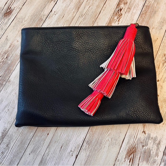 Black zip clutch w/ pink tassel NWOT - Picture 9 of 10